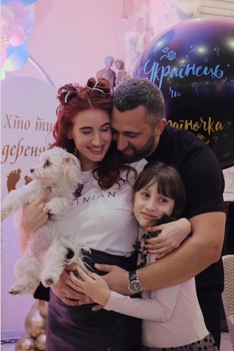 Наше військове Бандерятко: снайперка Емеральд розсекретила стать майбутньої дитини